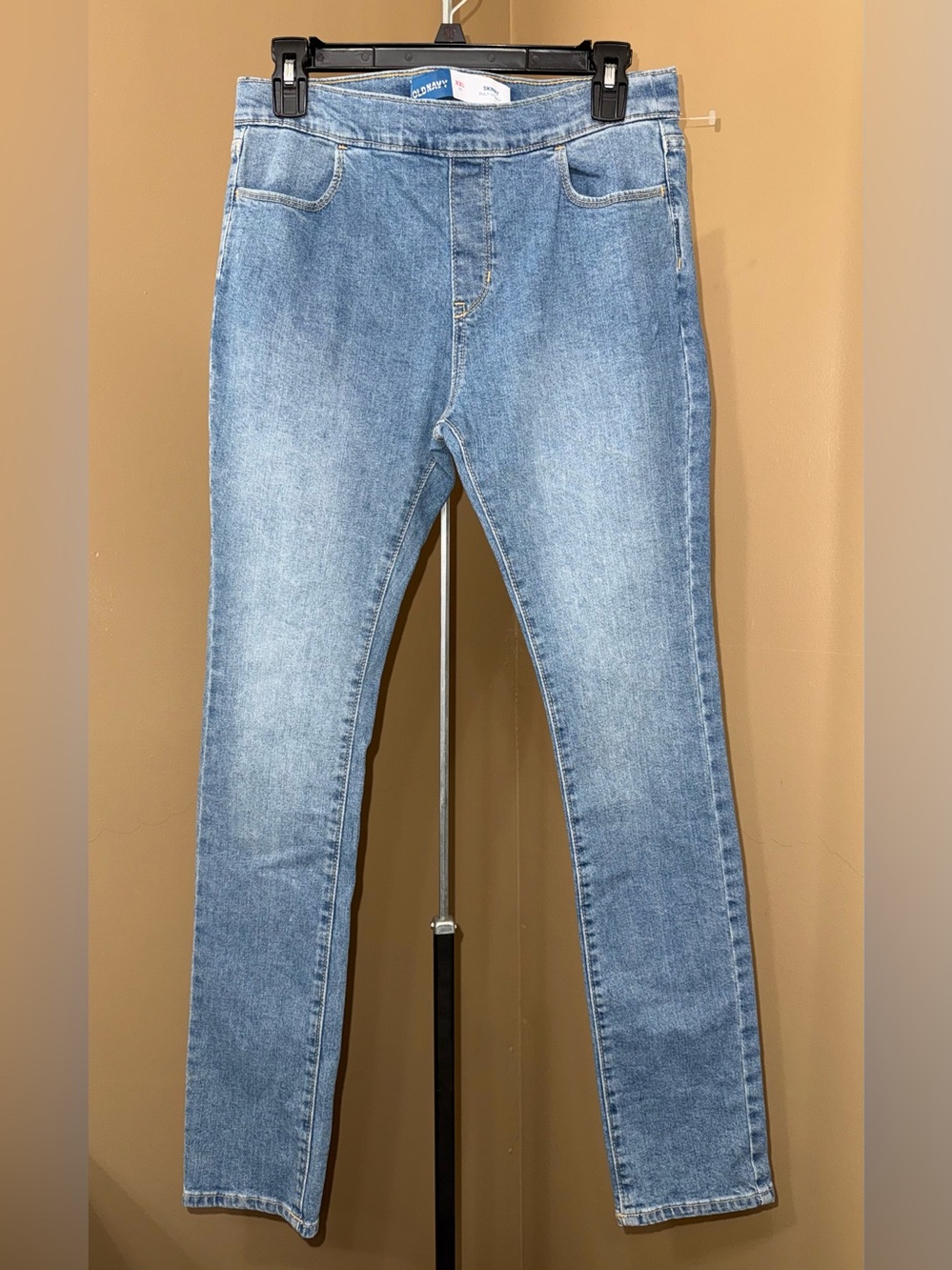 NWOT OLD NAVY Girls Skinny built in tough stretch denim jeans. Size XL. (14-16)
